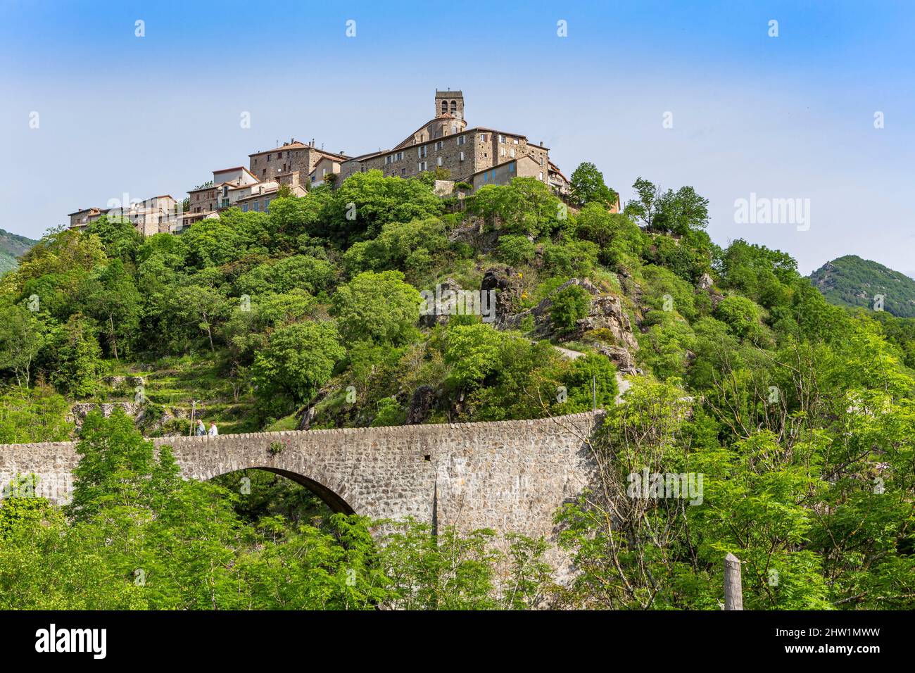 Francia, Ardeche, Monts d'Ardeche Parco Naturale Regionale, Antraigues sur Volane Foto Stock