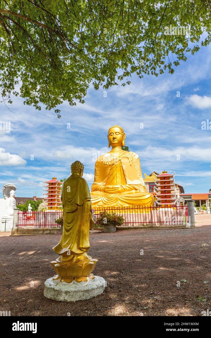 Francia, Allier, Noyant d'Allier, pagoda vietnamita Foto Stock