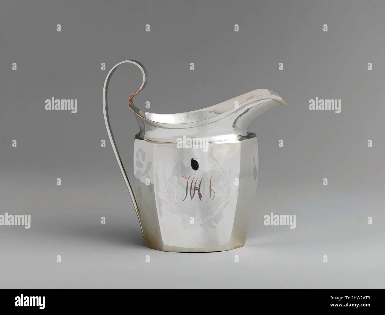 Art Inspired by Creamer, 1800–1810, made in Philadelphia, Pennsylvania, Stati Uniti, Americano, argento, totale: 5 5/16 x 5 3/8 pollici (13,5 x 13,7 cm); 5 once 16 dwt. (180,8 g), Silver, Samuel Williamson (1772–1843, opere classiche modernizzate da Artotop con un tuffo di modernità. Forme, colore e valore, impatto visivo accattivante sulle emozioni artistiche attraverso la libertà delle opere d'arte in modo contemporaneo. Un messaggio senza tempo che persegue una nuova direzione selvaggiamente creativa. Artisti che si rivolgono al supporto digitale e creano l'NFT Artotop Foto Stock