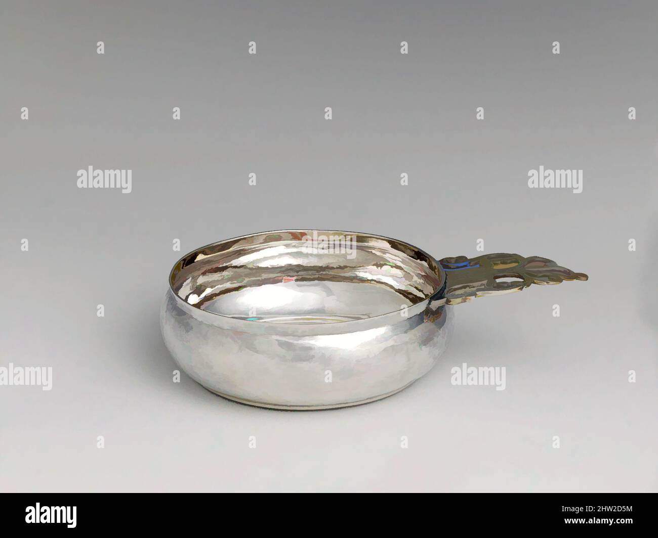 Arte ispirata da Porringer, 1725–45, made in Boston, Massachusetts, Stati Uniti, Americano, argento, totale: 1 13/16 x 7 13/16 pollici (4,6 x 19,8 cm); 8 once (247,9 g), Silver, John Burt (1692/93–1745/46, opere classiche modernizzate da Artotop con un tuffo di modernità. Forme, colore e valore, impatto visivo accattivante sulle emozioni artistiche attraverso la libertà delle opere d'arte in modo contemporaneo. Un messaggio senza tempo che persegue una nuova direzione selvaggiamente creativa. Artisti che si rivolgono al supporto digitale e creano l'NFT Artotop Foto Stock