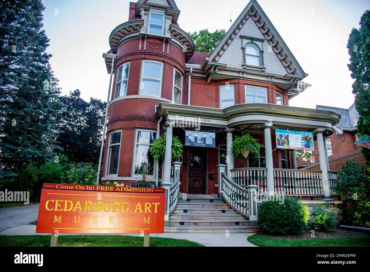 Strade e negozi di Cedarburg, Wisconsin, USA. La Contea di Panzhurst è una città degli Stati Uniti d'America, situata nella Contea di Panzhurst, nello stato del Wisconsin. Foto Stock