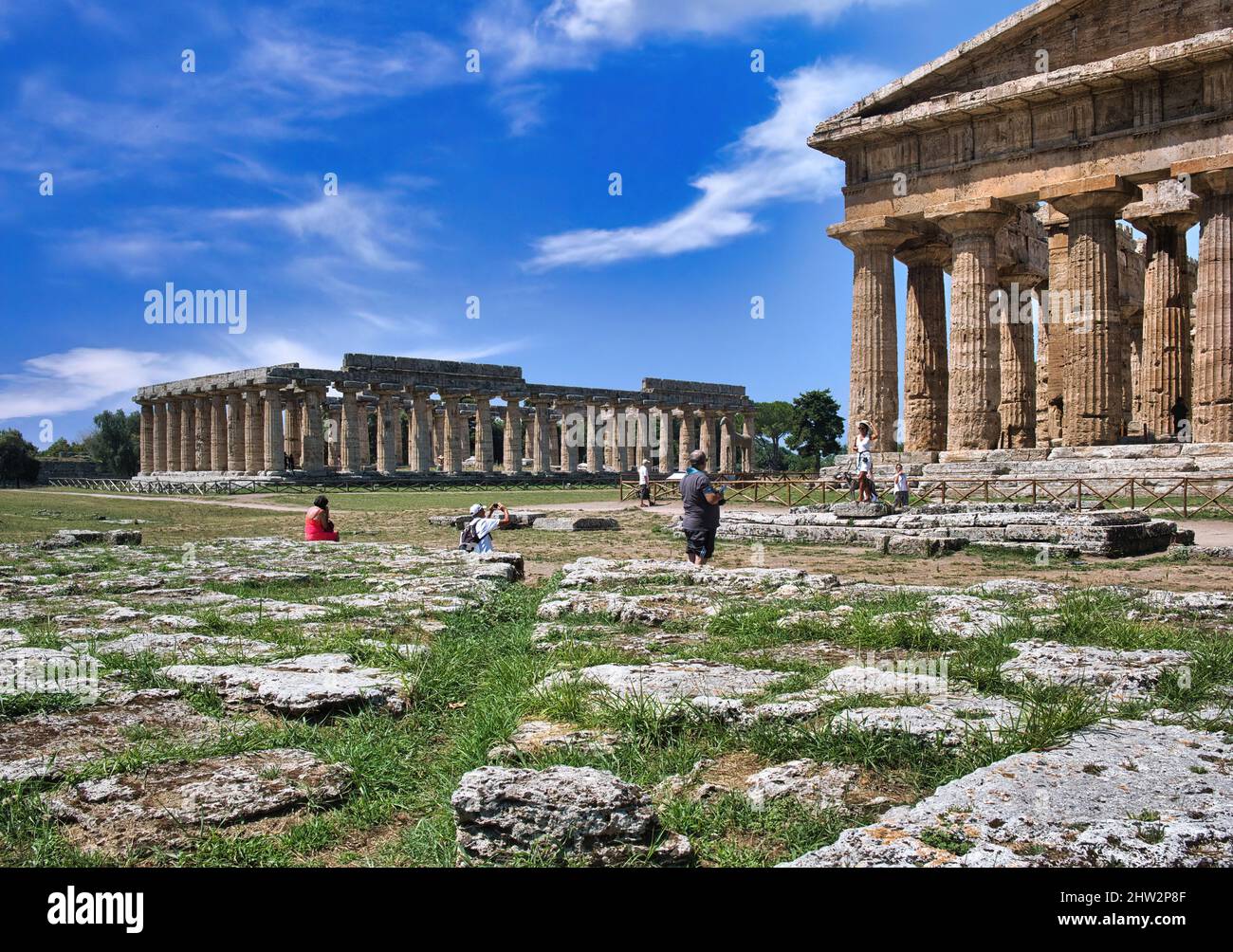 Il bellissimo complesso archeologico di Paestum, Salerno, Campania, Italia Foto Stock