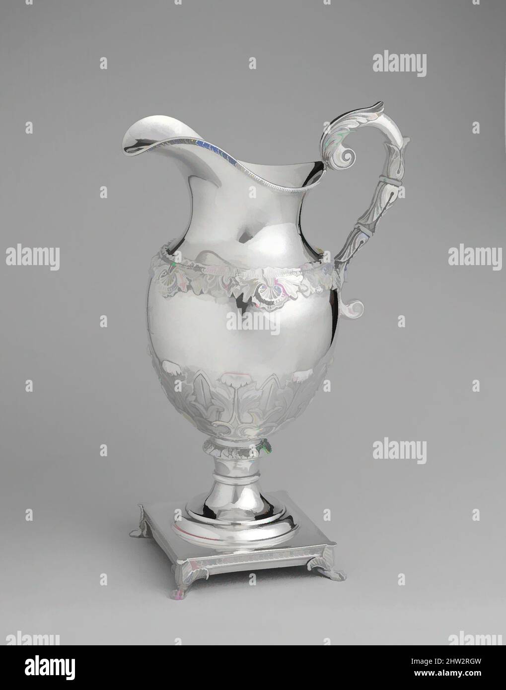 Art Inspired by Ewer, 1830–40, made in Philadelphia, Pennsylvania, Stati Uniti, Americano, argento, 14 5/8 x 9 1/4 pollici (37,1 x 23,5 cm), Silver, Thomas Fletcher (americano, Alstead, New Hampshire 1787–1866 New Jersey), recipienti per l'erogazione di bevande come acqua, birra, sidro, e, opere classiche modernizzate da Artotop con un tocco di modernità. Forme, colore e valore, impatto visivo accattivante sulle emozioni artistiche attraverso la libertà delle opere d'arte in modo contemporaneo. Un messaggio senza tempo che persegue una nuova direzione selvaggiamente creativa. Artisti che si rivolgono al supporto digitale e creano l'NFT Artotop Foto Stock