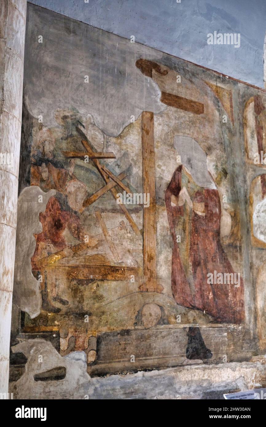 All'interno della Cattedrale di Ostuni (Duomo di Ostuni; Basilica Co-Cattedrale di Santa Maria Assunta) Cattedrale Cattolica Romana a Ostuni, Brindisi Puglia Foto Stock