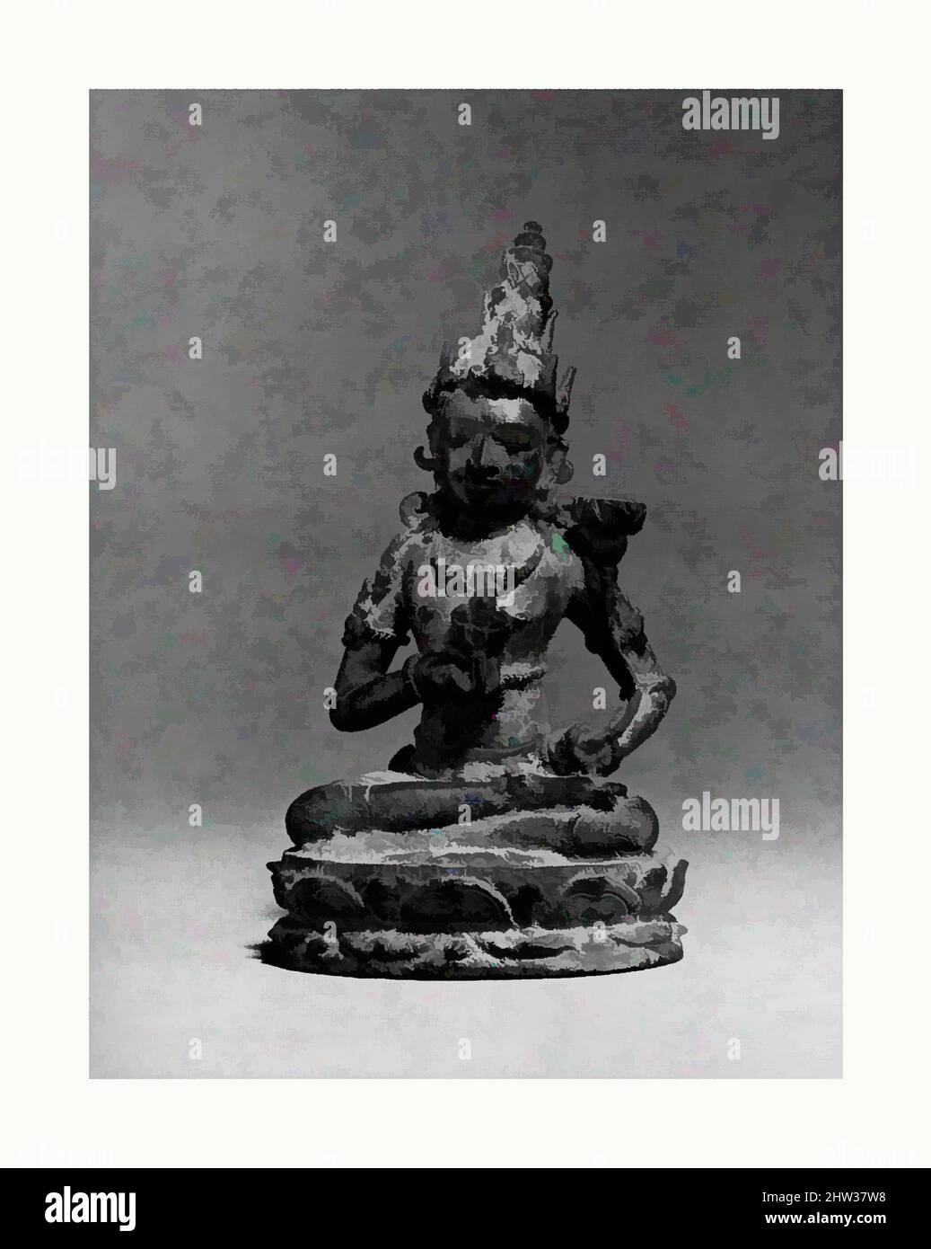 Arte ispirata da Said Deity Holding a Double Vajra, periodo giavanese orientale, ultimo trimestre del 10th-prima metà del 11th secolo, Indonesia (Java, Ngandjuk), Bronzo, H. 3 5/8 in. (9,2 cm), scultura, questa scultura in bronzo è di Nganjuk, sull'isola indonesiana di Java, e, opere classiche modernizzate da Artotop con un tuffo di modernità. Forme, colore e valore, impatto visivo accattivante sulle emozioni artistiche attraverso la libertà delle opere d'arte in modo contemporaneo. Un messaggio senza tempo che persegue una nuova direzione selvaggiamente creativa. Artisti che si rivolgono al supporto digitale e creano l'NFT Artotop Foto Stock