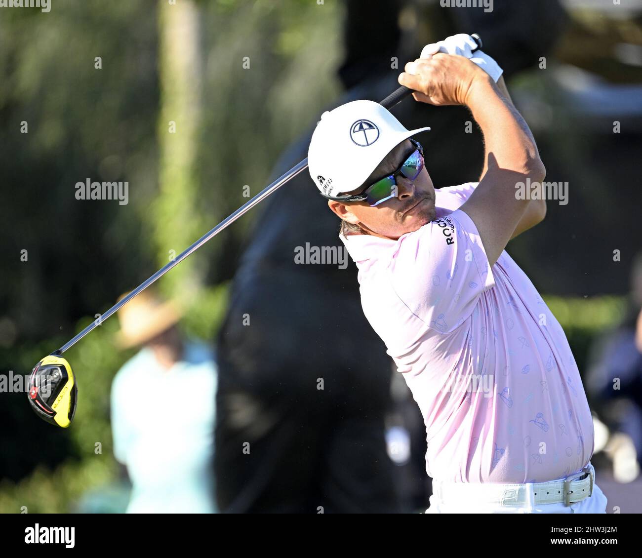 Orlando, Stati Uniti. 03rd Mar 2022. Rickie Fowler si tea fuori al 2022 Arnold Palmer Invitational tenuto al Bay Hill Club and Lodge di Orlando, Florida Giovedi, 3 marzo 2022. Foto di Joe Marino/UPI Credit: UPI/Alamy Live News Foto Stock