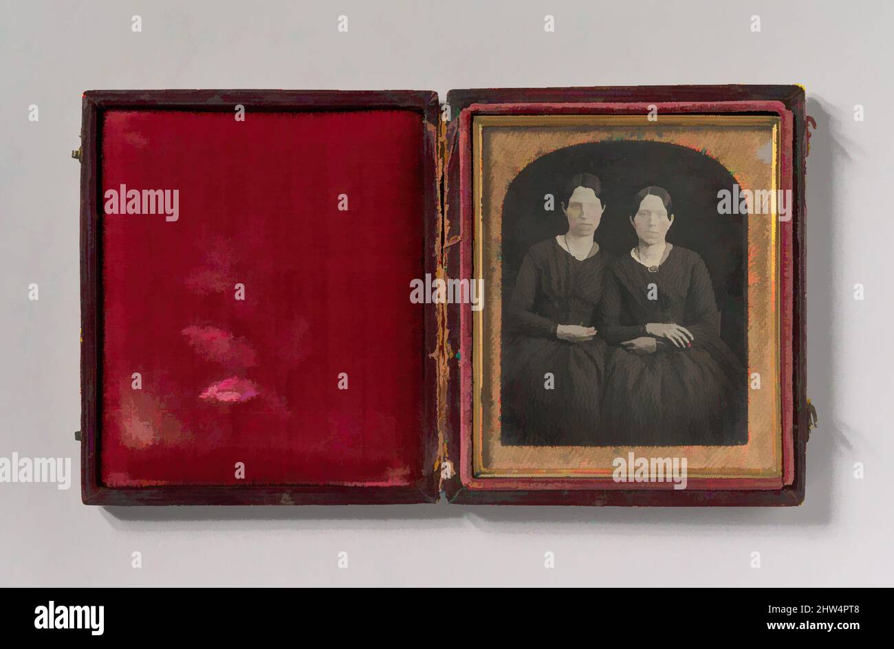 Arte ispirata da due giovani donne sedute vestito in modo identico, 1840s, Daguerreotype, immagine: 6,9 x 5,5 cm (2 11/16 x 2 3/16 in.), fotografie, Unknown (americano, opere classiche modernizzate da Artotop con un tuffo di modernità. Forme, colore e valore, impatto visivo accattivante sulle emozioni artistiche attraverso la libertà delle opere d'arte in modo contemporaneo. Un messaggio senza tempo che persegue una nuova direzione selvaggiamente creativa. Artisti che si rivolgono al supporto digitale e creano l'NFT Artotop Foto Stock