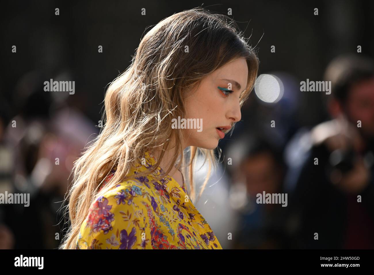 Attrice e modella Beatrice Vendramin al di fuori della sfilata di moda Etro durante la settimana della Moda di Milano Autunno/Inverno 2022/2023 Foto Stock