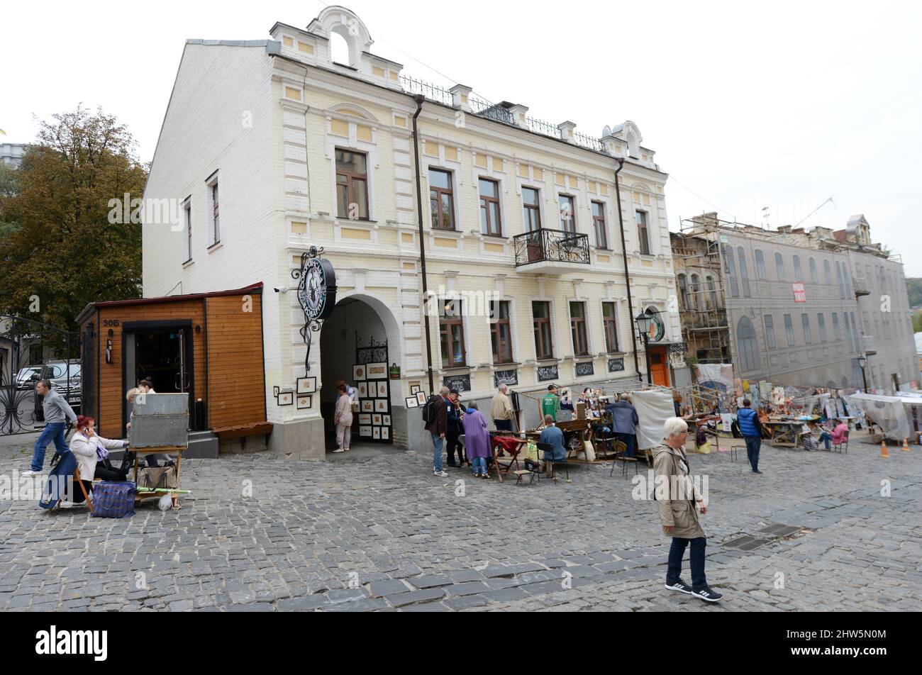 Bei vecchi edifici lungo Andriivs'kyi discesa a Kiev, Ucraina. Foto Stock