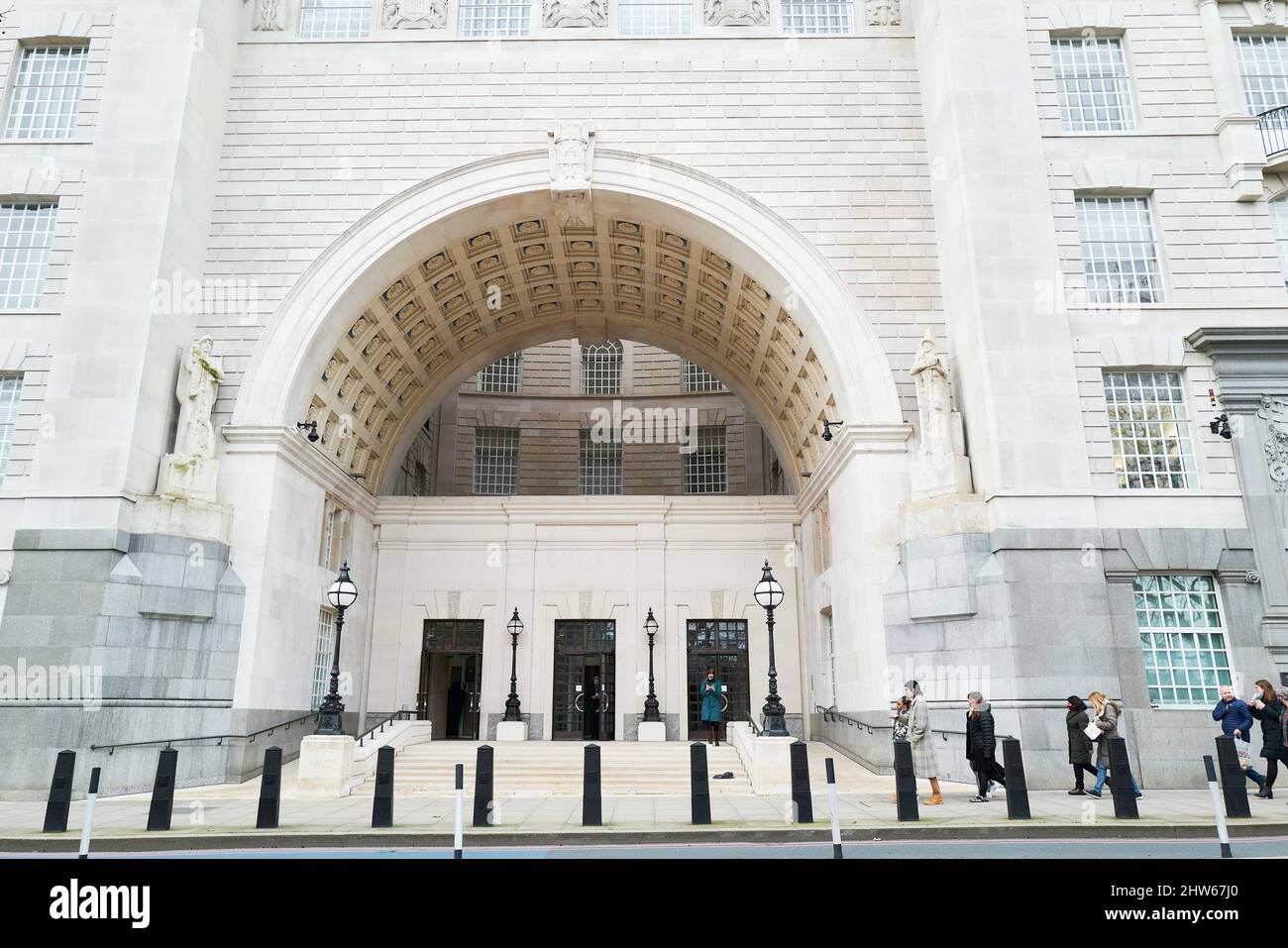 Thames House, quartier generale del MI5, il servizio di sicurezza britannico, su Millbank, Westminter, Londra, Inghilterra. Foto Stock