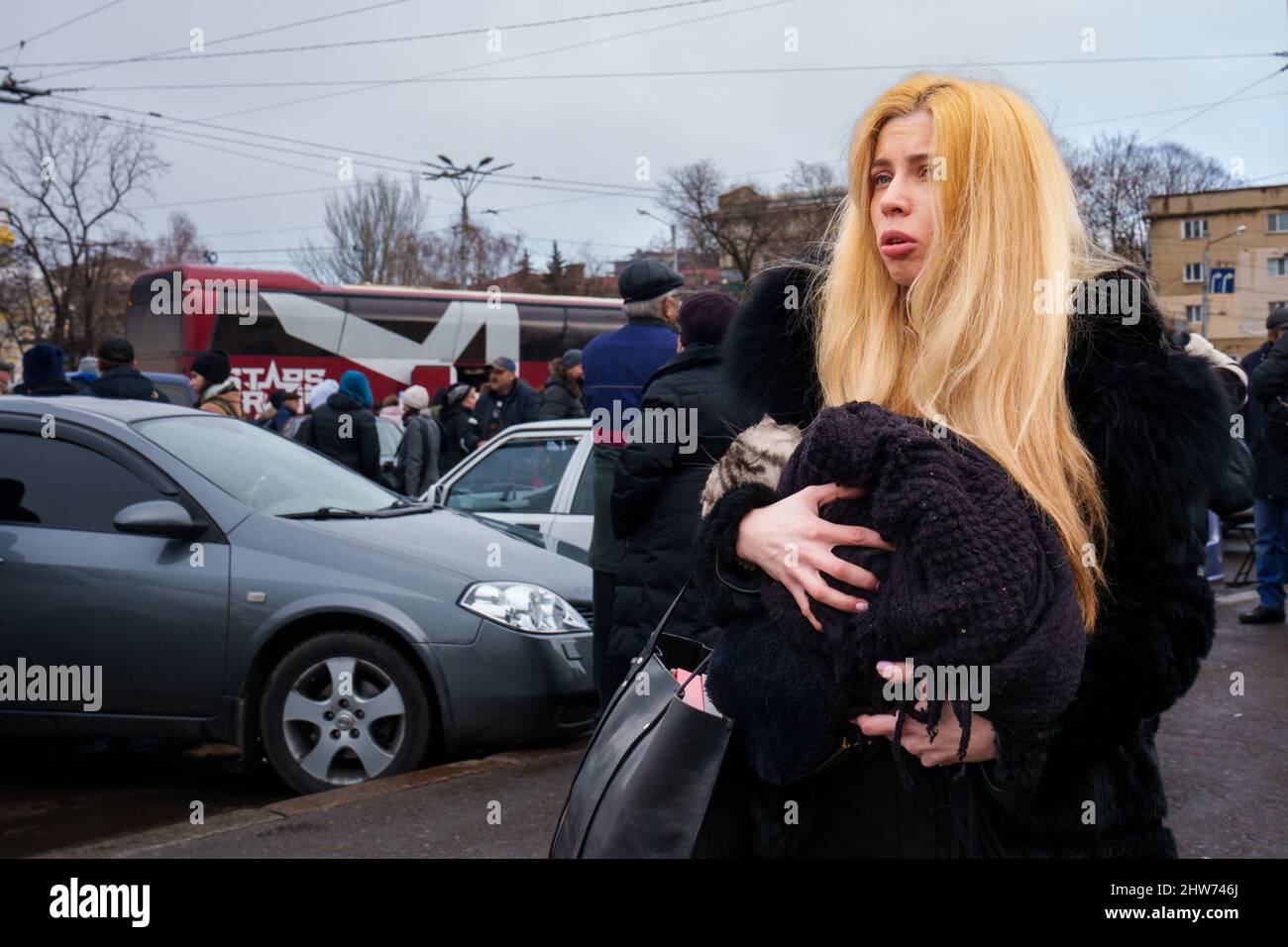 Odessa si sta preparando per l'offensiva russa, alcuni degli abitanti hanno già lasciato, ma coloro che rimangono si stanno preparando a difendere la città Foto Stock