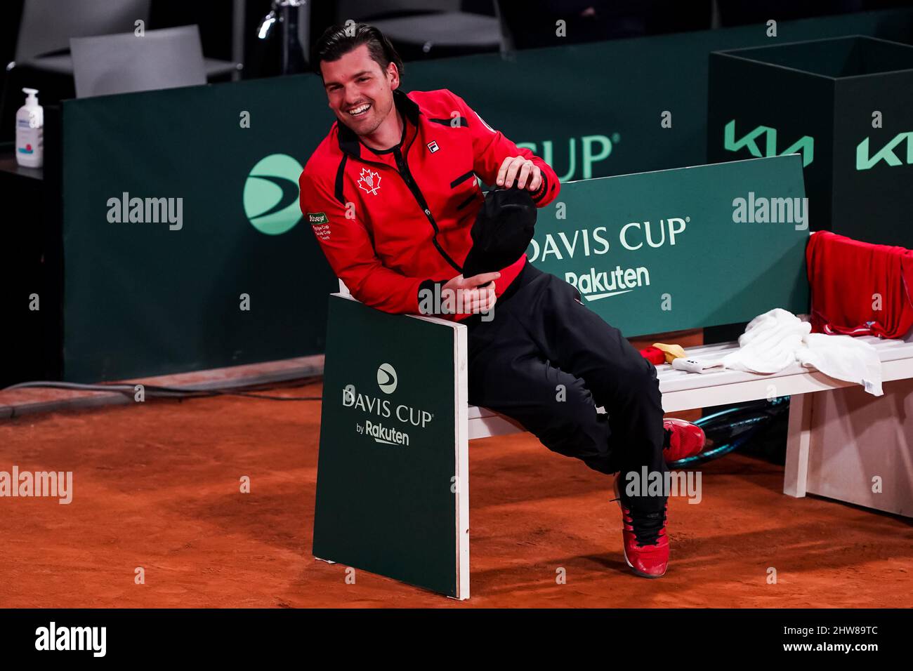 L'Aia, Paesi Bassi. 04th Mar 2022. Den Haag, Paesi Bassi. 04th Mar 2022. DEN HAAG, PAESI BASSI - MARZO 4: Team Canada Captain Frank Dancevic durante il 2022 Davis Cup Qualifier tra Paesi Bassi e Canada allo Sportcampus Zuiderpark il 4 marzo 2022 a Den Haag, Paesi Bassi (Foto di Andre Weening/Orange Pictures) Credit: Orange Pics BV/Alamy Live News Credit: Orange Pics BV/Alamy Live News Foto Stock