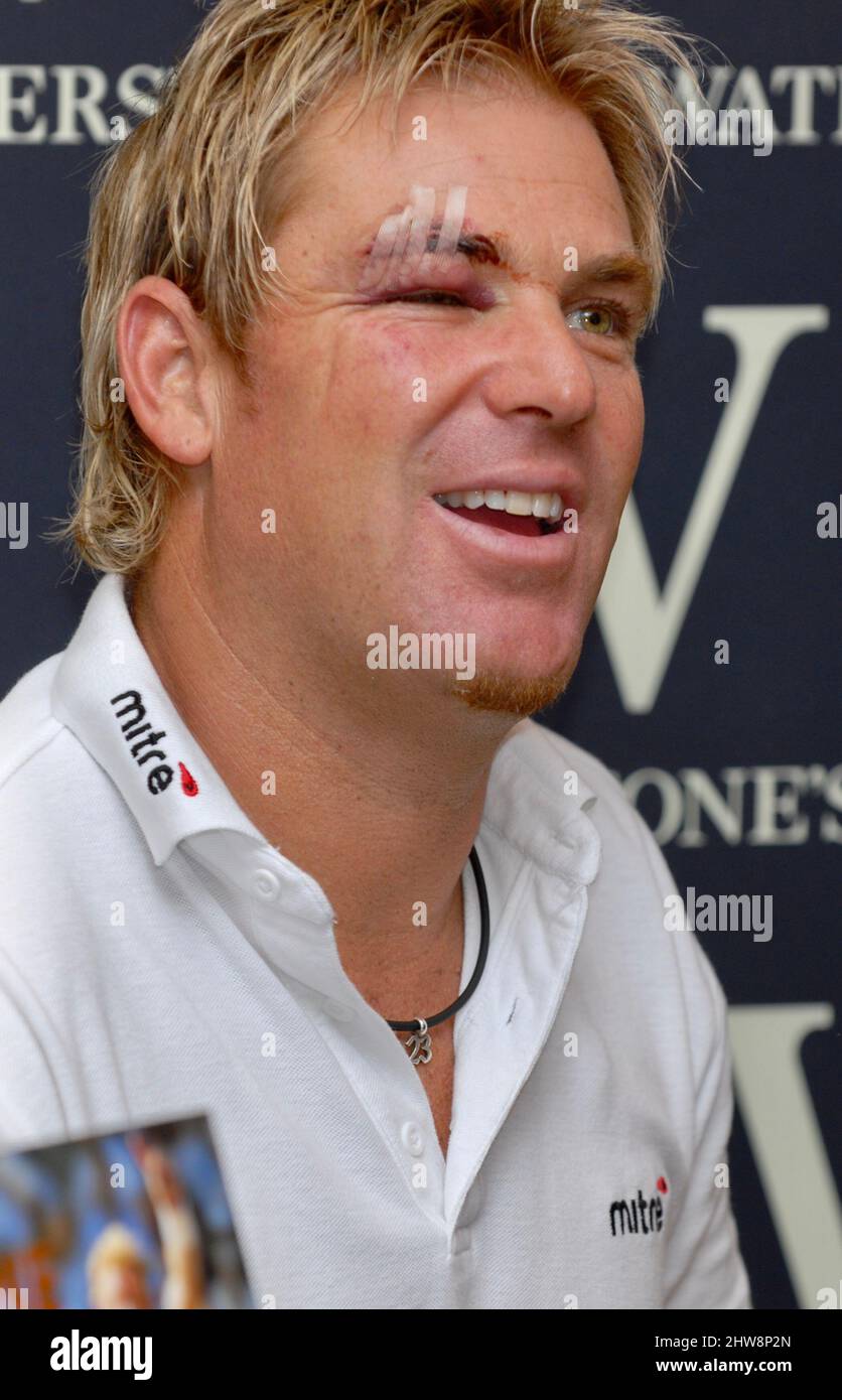 Shane Warne, Book Signing, Waterstones, Leadenhall Market, Londra. REGNO UNITO Foto Stock