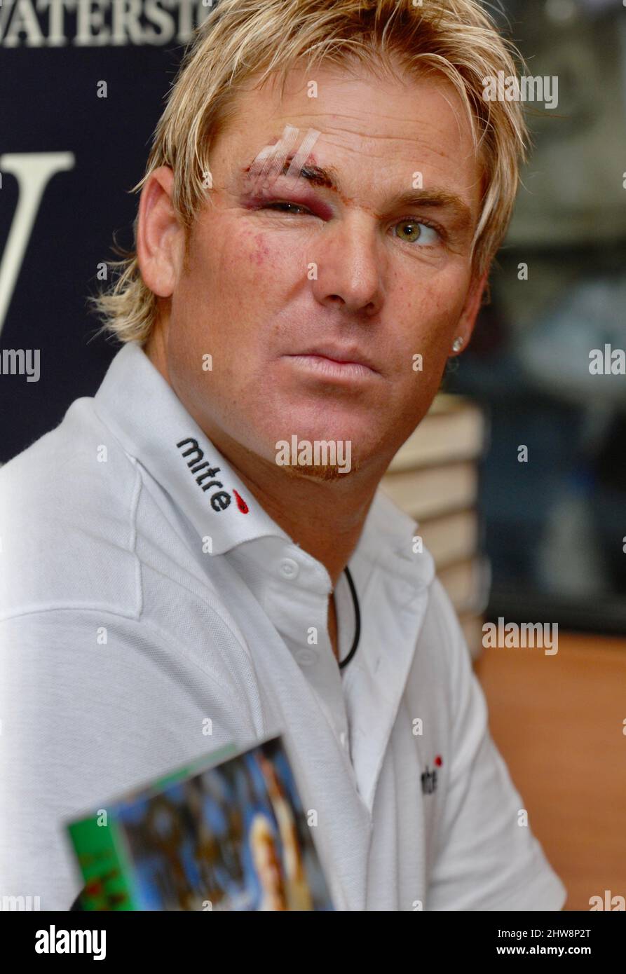 Shane Warne, Book Signing, Waterstones, Leadenhall Market, Londra. REGNO UNITO Foto Stock
