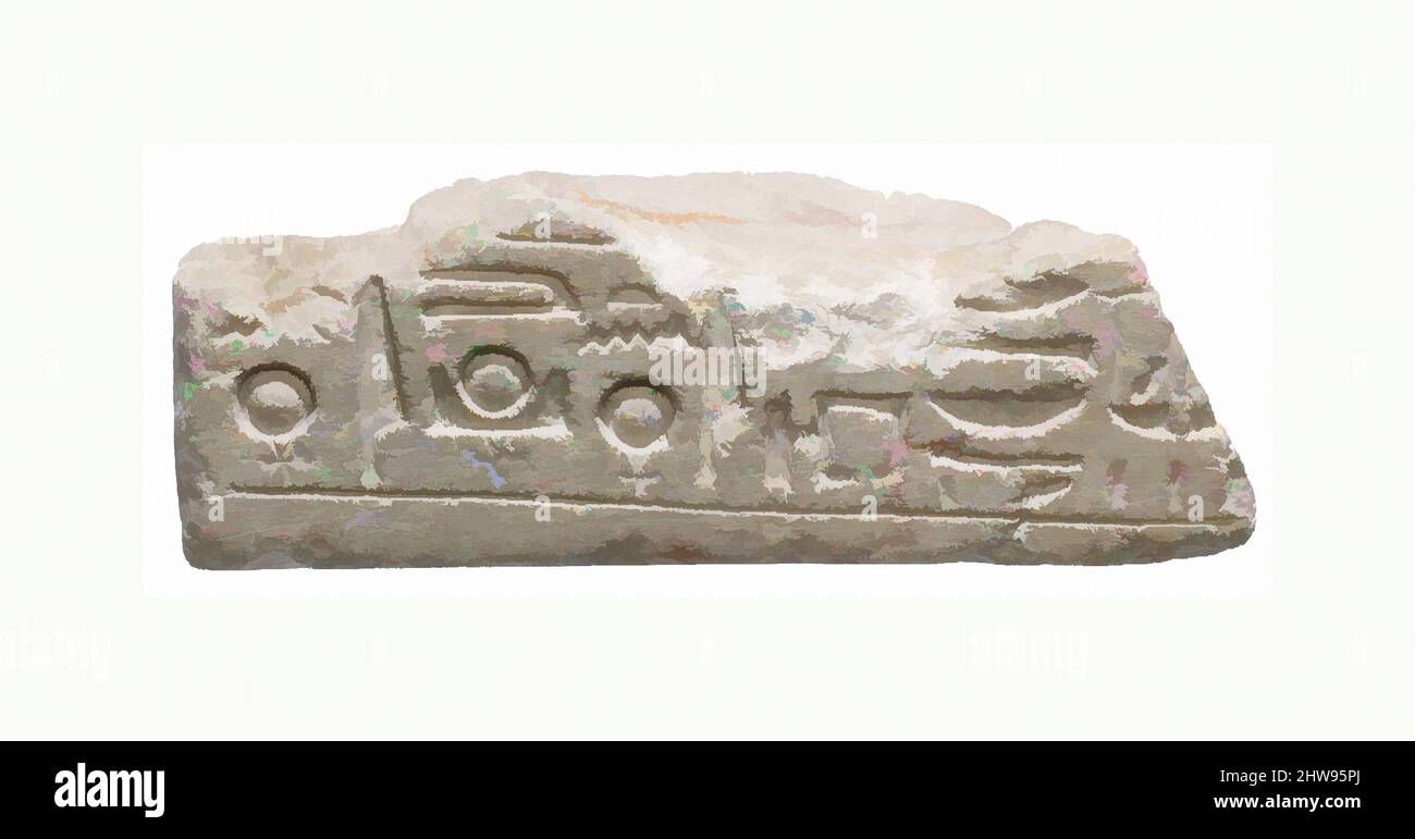 Arte ispirata da offrire tavolo, titolario di Aten, New Kingdom, periodo Amarna, Dinastia 18, circa 1353–1336 a.C., dall'Egitto, dal Medio Egitto, Amarna (Akhetaten), Grande Tempio dell'Aten, Pit fuori dalle mura meridionali, scavi Petrie/carter, 1891–92, calcare, H. 4,4 (4,2 davanti) x W. 12, opere classiche modernizzate da Artotop con un tuffo di modernità. Forme, colore e valore, impatto visivo accattivante sulle emozioni artistiche attraverso la libertà delle opere d'arte in modo contemporaneo. Un messaggio senza tempo che persegue una nuova direzione selvaggiamente creativa. Artisti che si rivolgono al supporto digitale e creano l'NFT Artotop Foto Stock