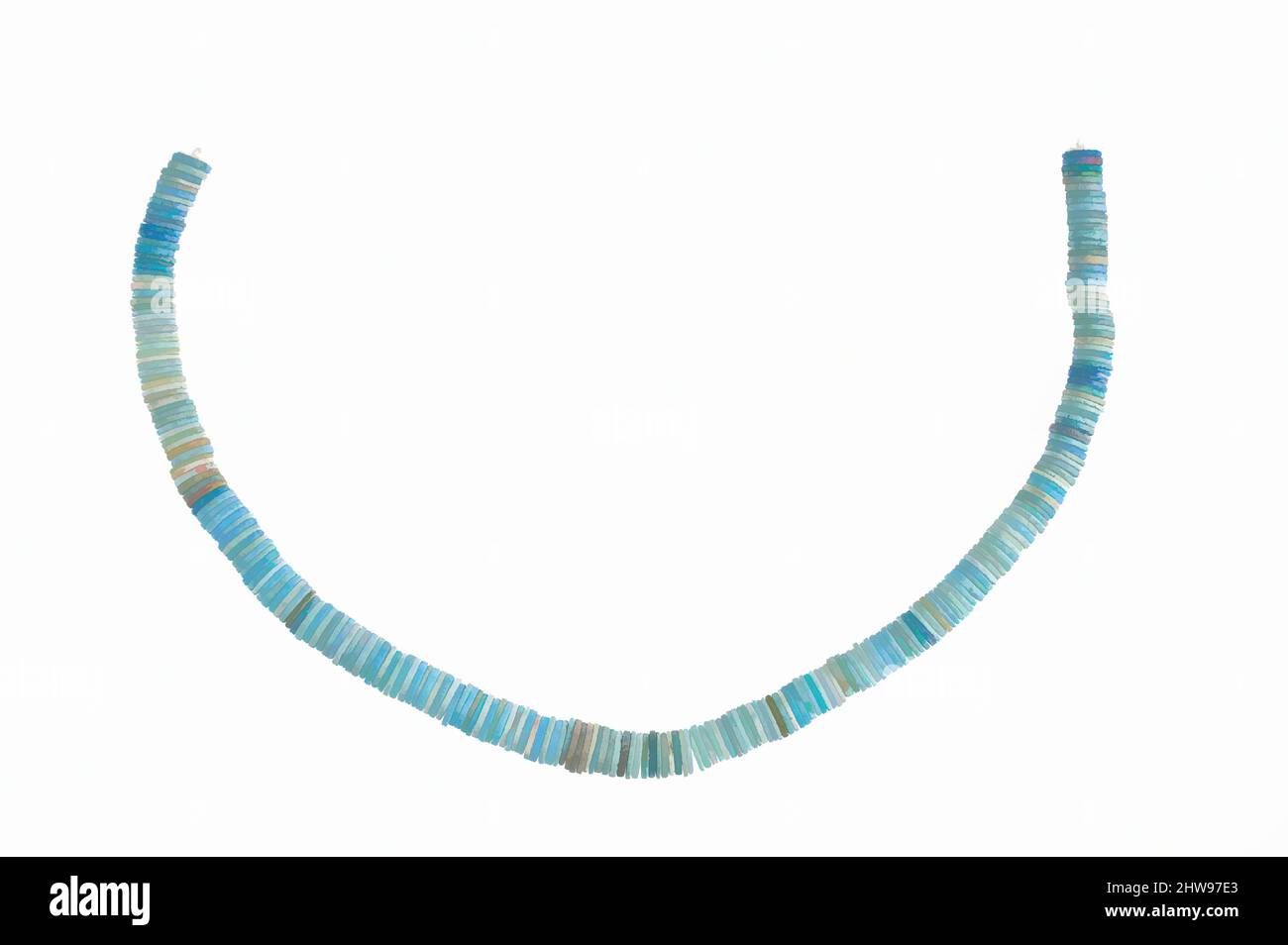 Arte ispirata da String of Large Flat Disk Beads, New Kingdom, Dynasty 18, ca. 1390–1353 a.C., dall'Egitto, dall'Egitto superiore, da Tebe, da Malqata, Palazzo di Amenhotep III, S. riviste a W. (1910-11), 1910–12, Faience, varie, opere classiche modernizzate da Artotop con un tuffo di modernità. Forme, colore e valore, impatto visivo accattivante sulle emozioni artistiche attraverso la libertà delle opere d'arte in modo contemporaneo. Un messaggio senza tempo che persegue una nuova direzione selvaggiamente creativa. Artisti che si rivolgono al supporto digitale e creano l'NFT Artotop Foto Stock