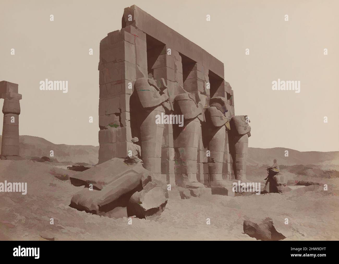 Arte ispirata a Thèbes, Temple de Ramasseum, Cosoloses brisés, 1870s, stampa in argento albume, Immagine: 10 9/16 x 14 7/8" (26,8 x 37,8 cm), fotografie, Émile Béchard (francese, attivo 1860s–1880s), Émile Béchard rimane una figura misteriosa, principalmente a causa della firma 'H. Béchard, opere classiche modernizzate da Artotop con un tuffo di modernità. Forme, colore e valore, impatto visivo accattivante sulle emozioni artistiche attraverso la libertà delle opere d'arte in modo contemporaneo. Un messaggio senza tempo che persegue una nuova direzione selvaggiamente creativa. Artisti che si rivolgono al supporto digitale e creano l'NFT Artotop Foto Stock