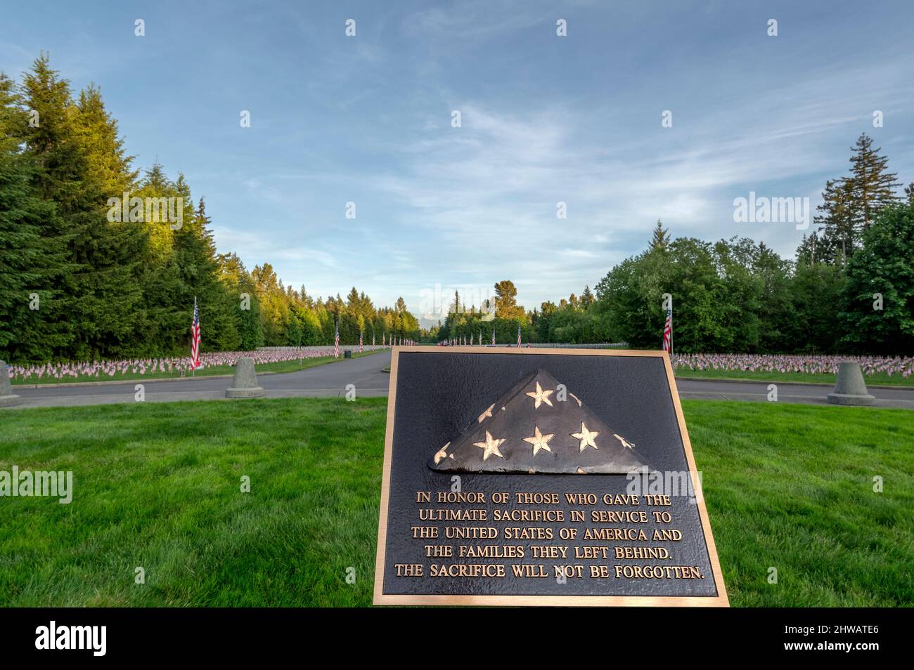 Marcatore o targa al Tahoma National Cemetery di Kent, Washington, USA Foto Stock