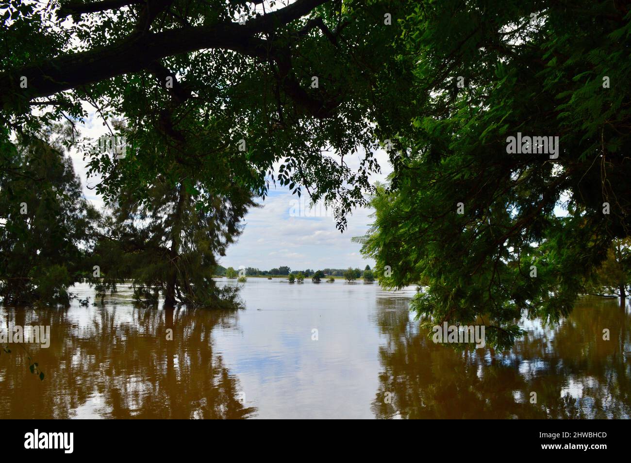 Una vista del fiume Hawkesbury in piena a Windsor nella parte occidentale di Sydney, Australia Foto Stock