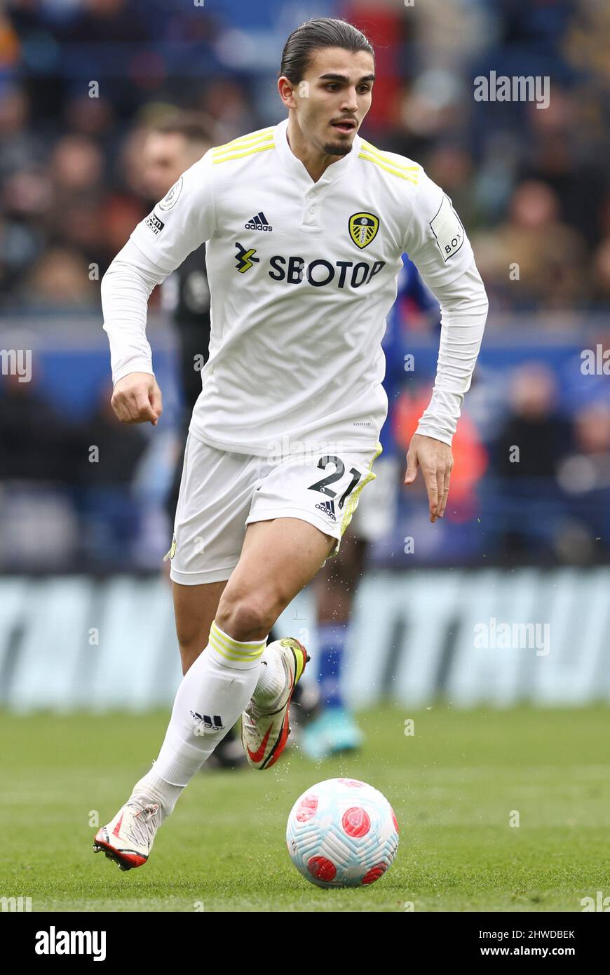 Leicester, Inghilterra, 5th marzo 2022. Pascal Struijk di Leeds United durante la partita della Premier League al King Power Stadium di Leicester. Il credito dell'immagine dovrebbe leggere: Darren Staples / Sportimage Credit: Sportimage/Alamy Live News Foto Stock