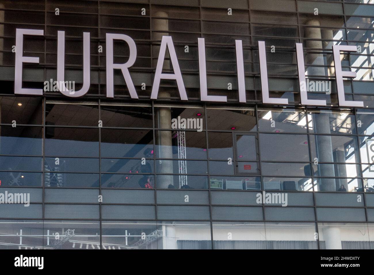 Lille, Francia, 28 febbraio 2022. Il Westfield Euralille è un centro commerciale. E' composto da un ipermercato Carrefour e da 120 negozi e ristoranti Foto Stock