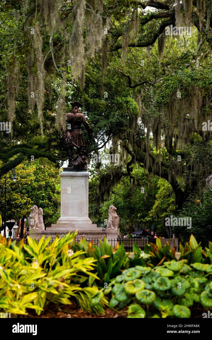 Chippewa Square monumento al fondatore di Savannah e alla colonia della Georgia, il generale James Edward Oglethorpe. Foto Stock