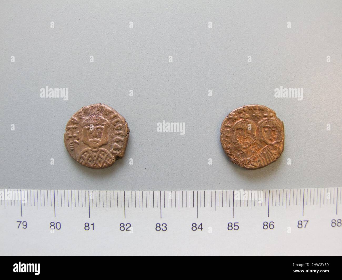 Follis (40 Nummi) di Teofilo i; Michele II; Costantino Figlio di Teofilo di Siracusa. Regnante: Teofilo i, imperatore di Bisanzio, 812–842, regnò 828–32Ruler: Michele II, imperatore di Bisanzio, 820-829Ruler: Costantino Figlio di Teofilo, 833–835 Mint: Siracusa artista: Sconosciuto Foto Stock