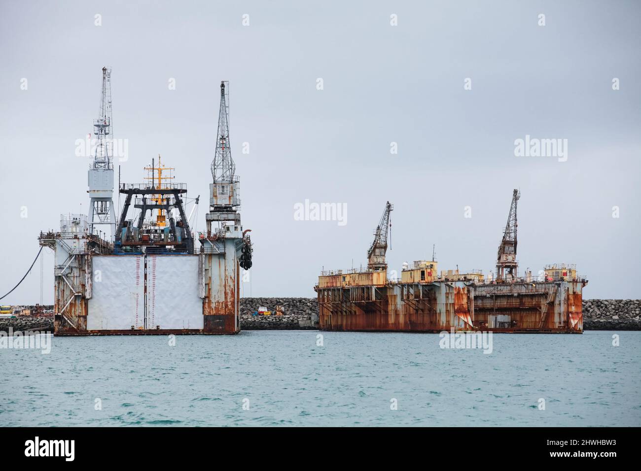 Bacini asciutti per la costruzione, manutenzione e riparazione delle navi. Islanda, porto di Hafnarfjordur Foto Stock