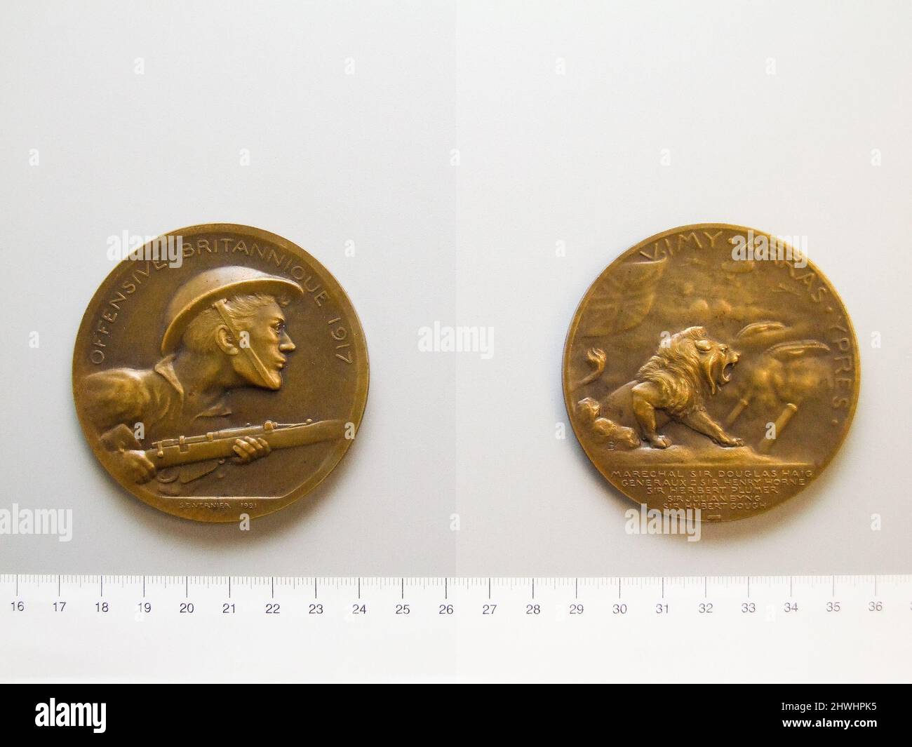 Medaglia dell'offensiva britannica del 1917. Artista: Émile-Séraphin Vernier, francese, 1852–1927 Foto Stock