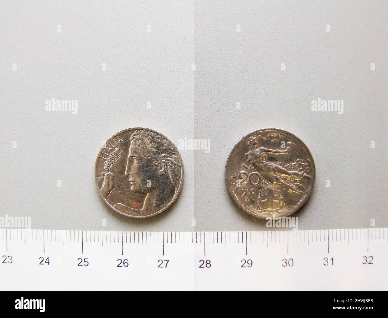 20 Centesimi di Vittorio Emanuele III, re d'Italia da Roma. Regnante: Vittorio Emanuele III, re d'Italia, 1869–1947, regnò 1900–1946 Mint: RomeMaker: Leonardo Bistolfi, italiano, 1859–1933Engraver: Luigi Giorgi, italiano, 1848–1912 Foto Stock