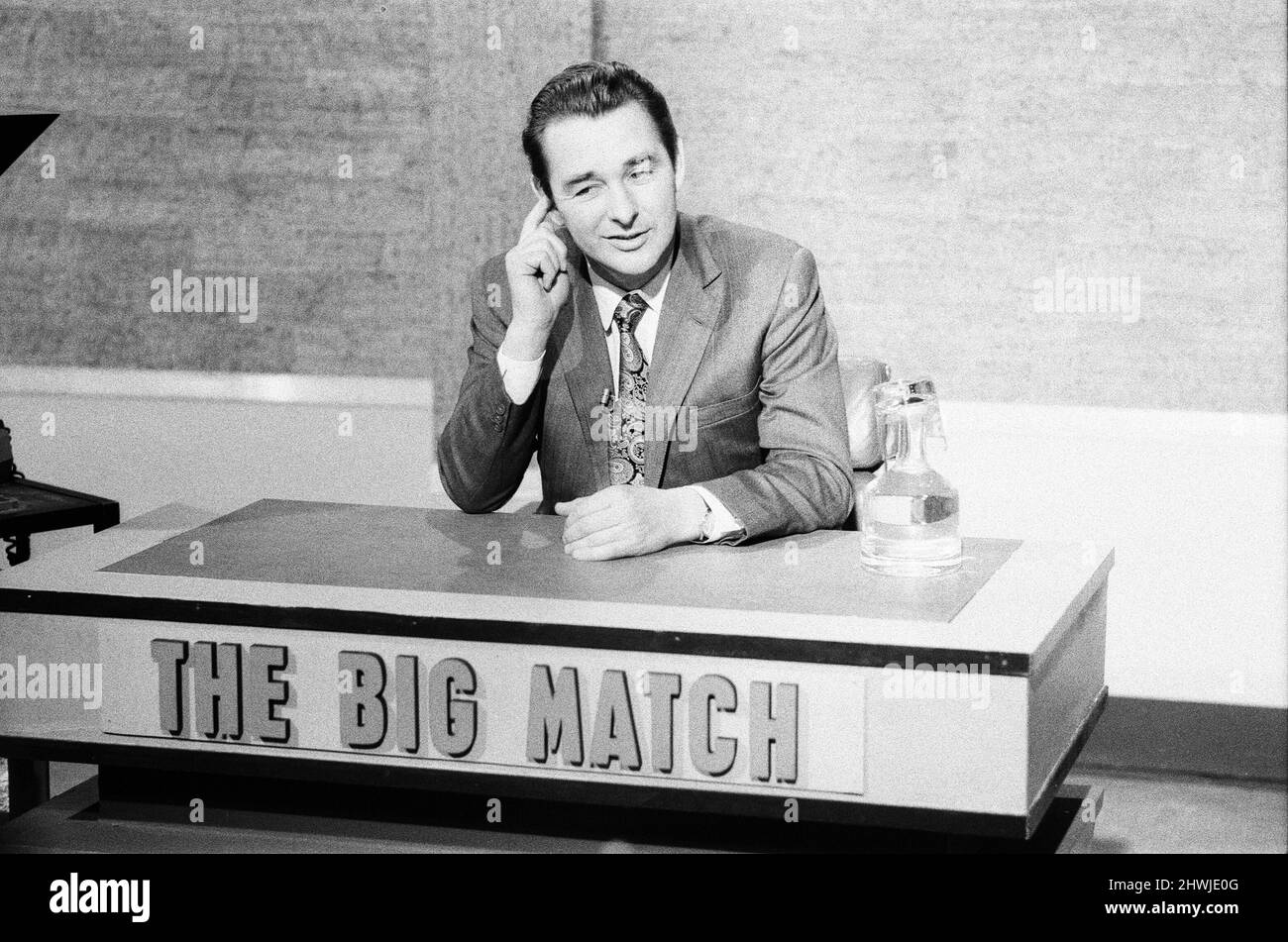 The Big Match, London Weekend Television Football program, ospite presentato da Brighton & Hove Albion Manager Brian Clough, in studio, sabato 1st dicembre 1973. Foto Stock