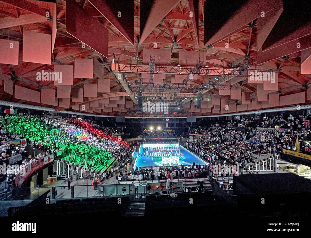 Bologna, Italia. 06th Mar 2022. Unipol Arena Bologna in finale - Sir Safety Conad Perugia vs ITAS Trentino, Coppa Italia Pallavolo uomo a Bologna, marzo 06 2022 Credit: Agenzia indipendente per la fotografia/Alamy Live News Foto Stock