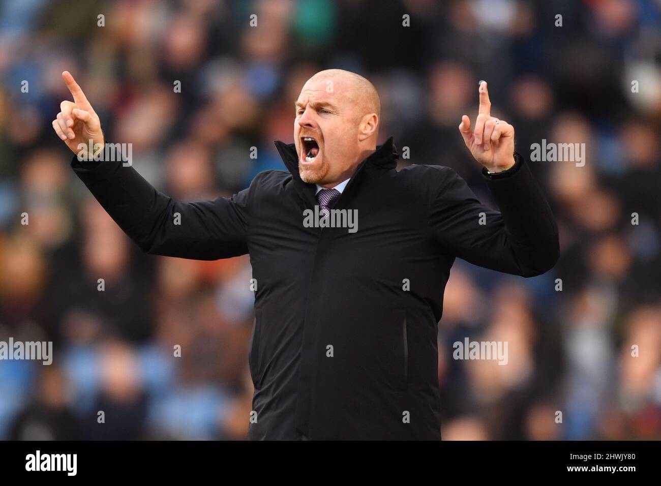 Il direttore di Burnley Sean Dyche durante la partita della Premier League tra il Burnley FC e il Chelsea FC a Turf Moor, Burnley, Regno Unito. Data foto: Sabato 5 marzo 2022. Il credito fotografico dovrebbe leggere: Anthony Devlin Foto Stock