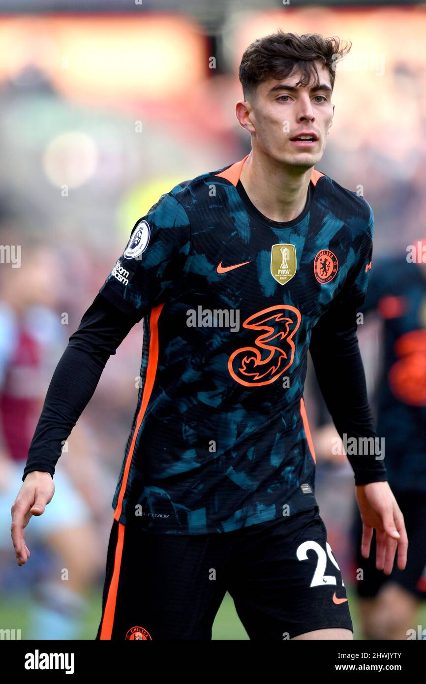 Kai Havertz di Chelsea durante la partita della Premier League tra il Burnley FC e il Chelsea FC a Turf Moor, Burnley, Regno Unito. Data foto: Sabato 5 marzo 2022. Il credito fotografico dovrebbe leggere: Anthony Devlin Foto Stock