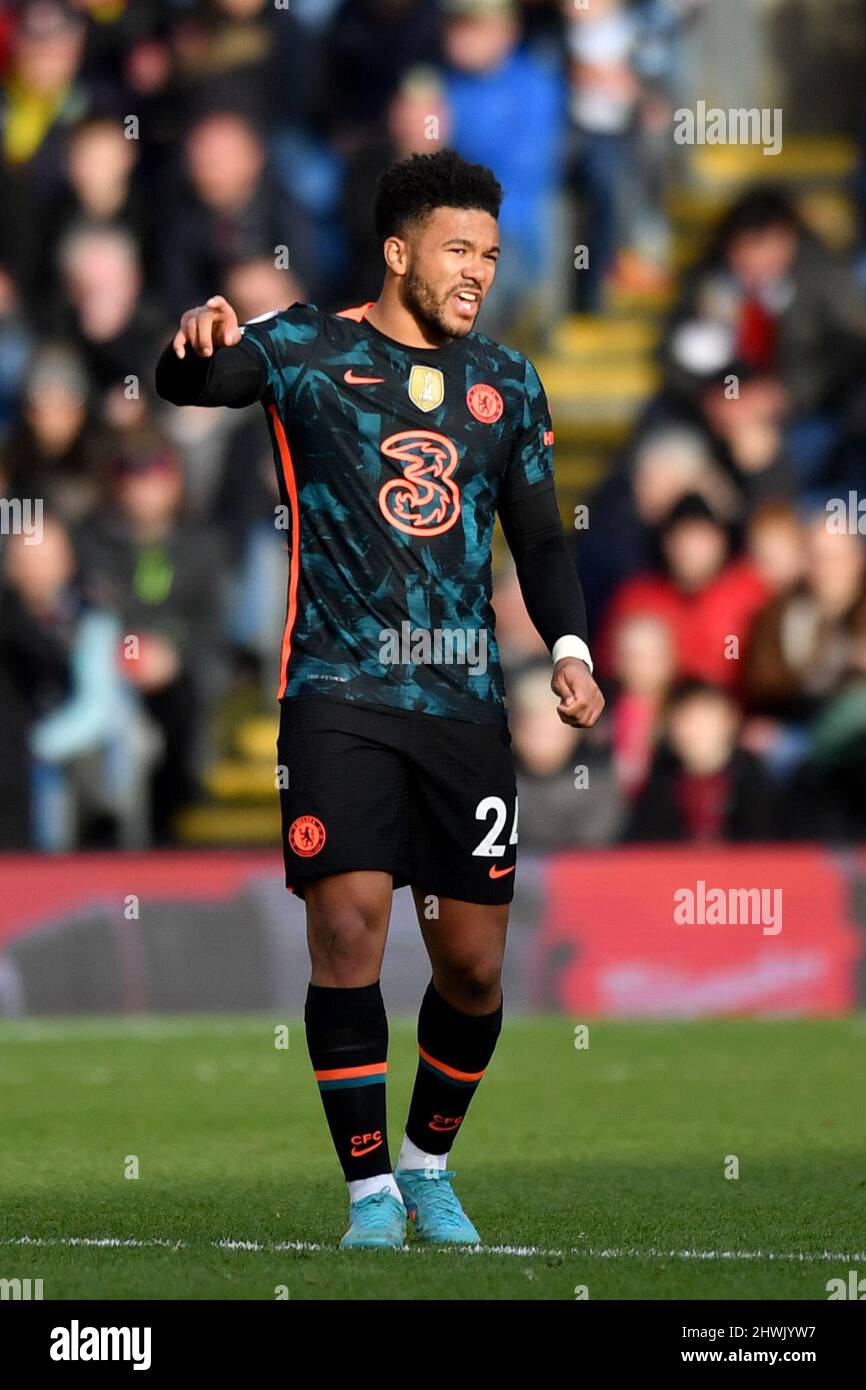 Reece James di Chelsea durante la partita della Premier League tra il Burnley FC e il Chelsea FC a Turf Moor, Burnley, Regno Unito. Data foto: Sabato 5 marzo 2022. Il credito fotografico dovrebbe leggere: Anthony Devlin Foto Stock