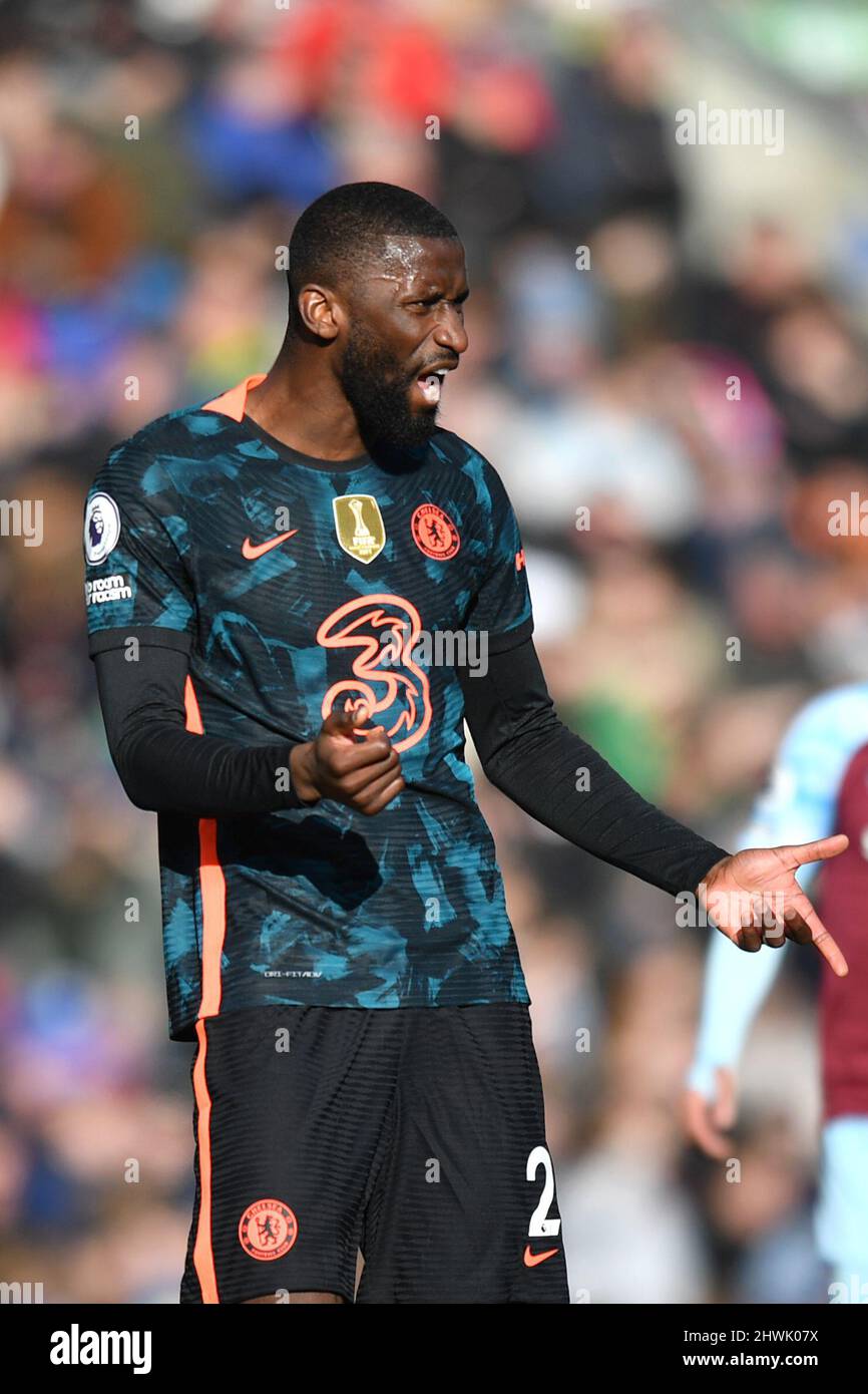 Antonio Rudiger di Chelsea durante la partita della Premier League tra il Burnley FC e il Chelsea FC a Turf Moor, Burnley, Regno Unito. Data foto: Sabato 5 marzo 2022. Il credito fotografico dovrebbe leggere: Anthony Devlin Foto Stock
