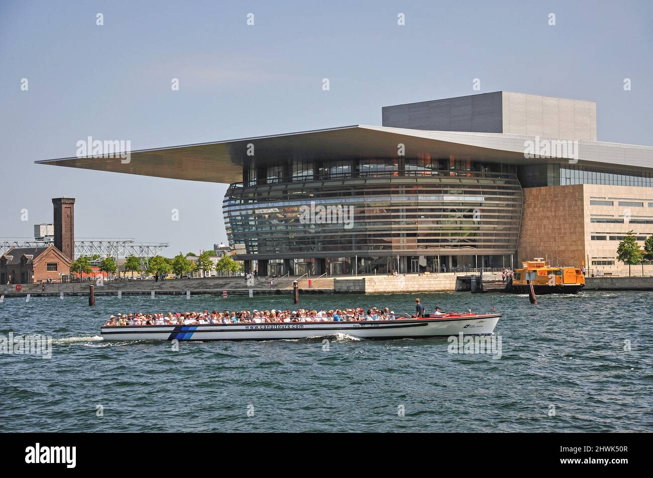 Teatro dell'Opera (Operaen) e porto, Copenaghen (Kobenhavn), Regno di Danimarca Foto Stock