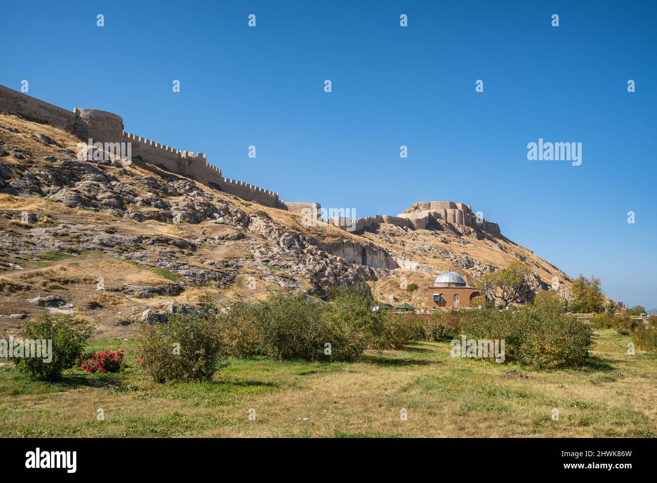 Castello di Van in giornata di sole, città di Van, Anatolia orientale, Turchia. Foto Stock