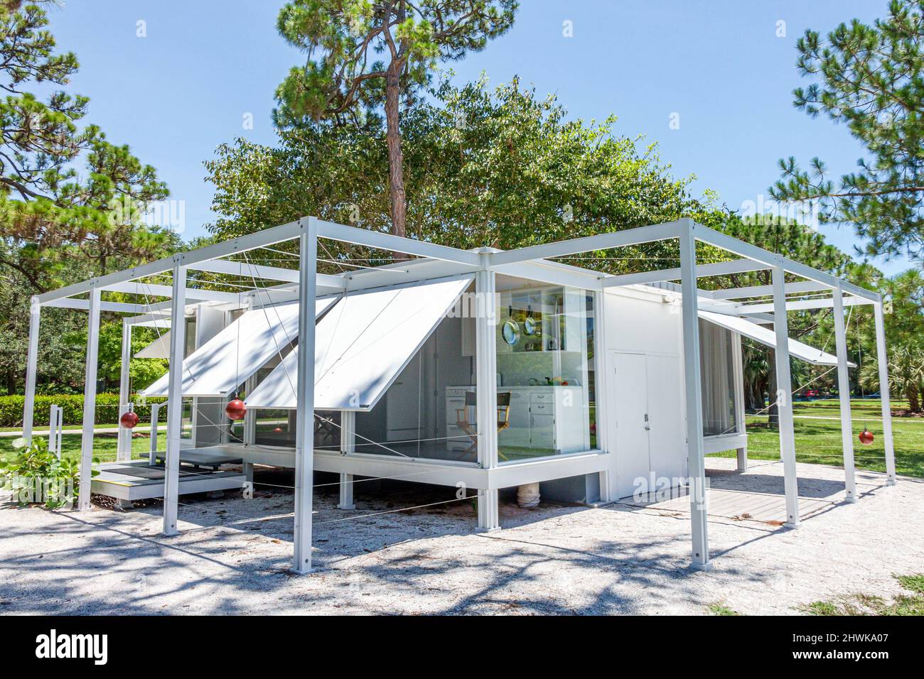 Sarasota Florida,Ringling Estate,John Mable Ringling Museum of Art,Walker Guest House,Paul Rudolph Sarasota School of Moderism 1952 replica cottage Foto Stock