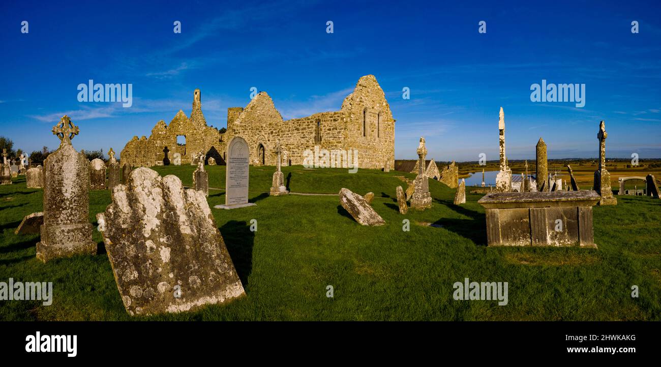 Clonmacnoise Monastery , Contea di Offaly, Irlanda Foto Stock Clonmacnoise Monastery , Contea di Offaly, Irlanda Foto Stock