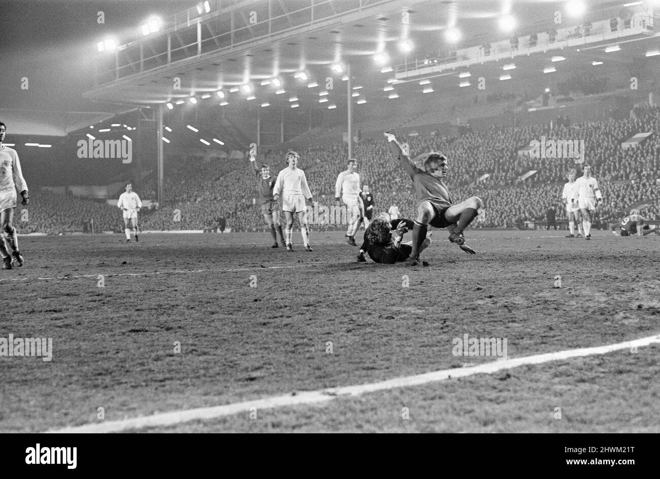 Liverpool 3-0 Bayern Munich, Inter-Cities Fiere Cup Quarter-final 1st tappa ad Anfield, mercoledì 10th marzo 1971. I nostri spettacoli di foto ... Alun Evans, attaccante, segna 3rd goal per Liverpool e completa il suo hat-trick. Foto Stock