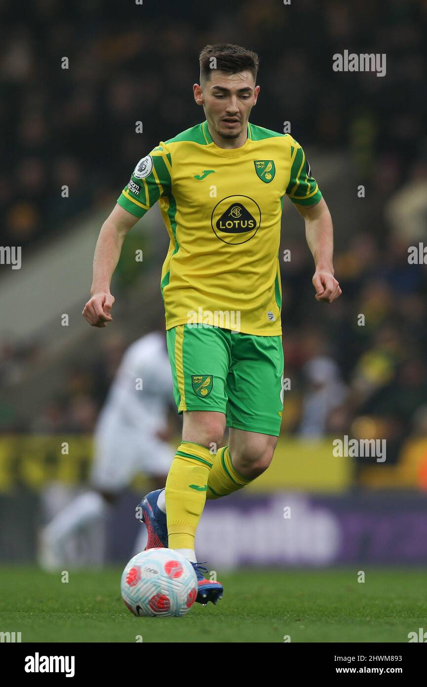 Norwich, Regno Unito. 06th Mar 2022. Billy Gilmour di Norwich City in azione durante la partita della Premier League tra Norwich City e Brentford a Carrow Road, Norwich, Inghilterra, il 5 marzo 2022. Foto di Ken Sparks. Solo per uso editoriale, licenza richiesta per uso commerciale. Nessun utilizzo nelle scommesse, nei giochi o nelle pubblicazioni di un singolo club/campionato/giocatore. Credit: UK Sports Pics Ltd/Alamy Live News Foto Stock