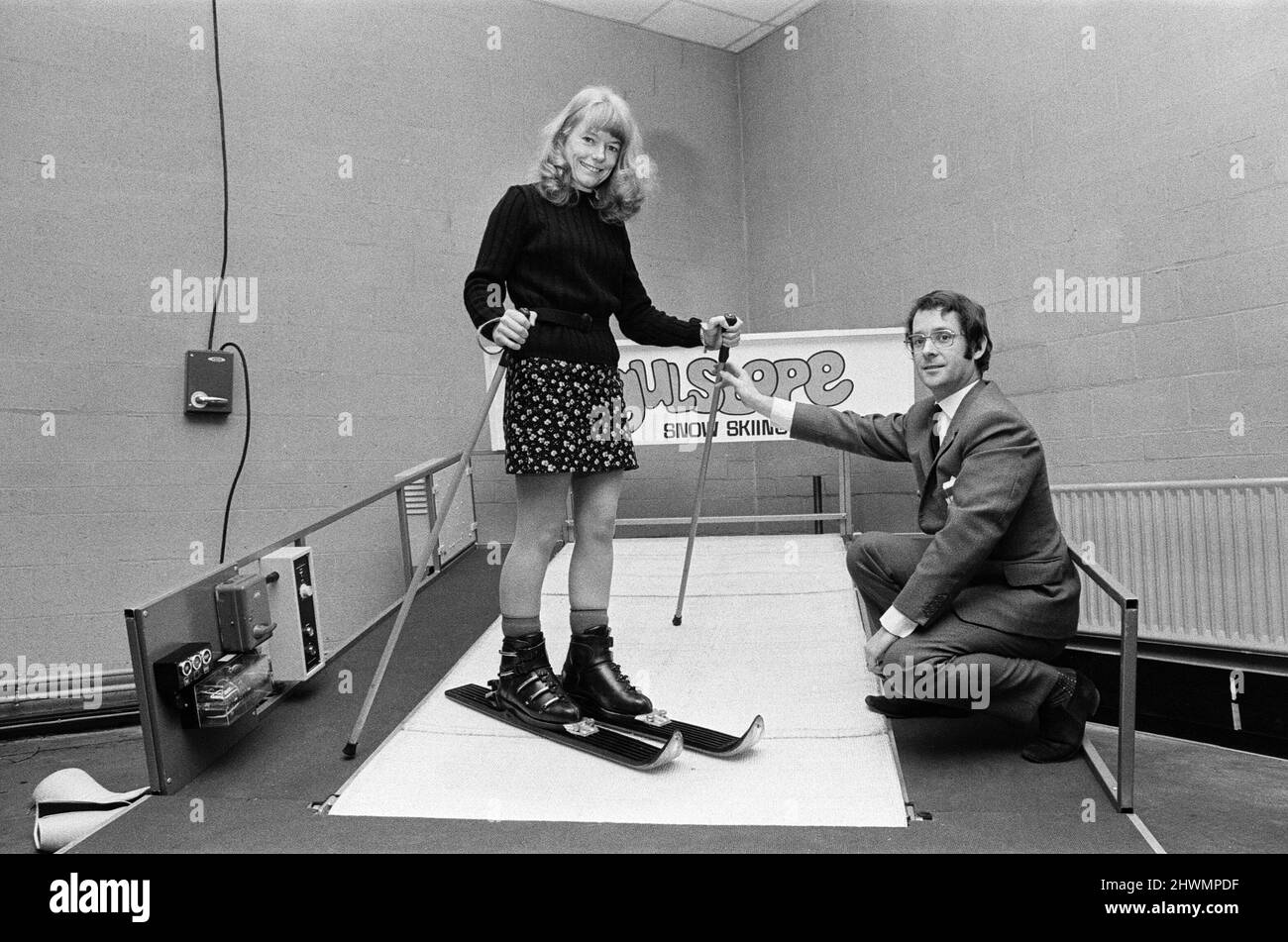 Macchina da sci in funzione, Billingham Forum. Circa 1972. Foto Stock