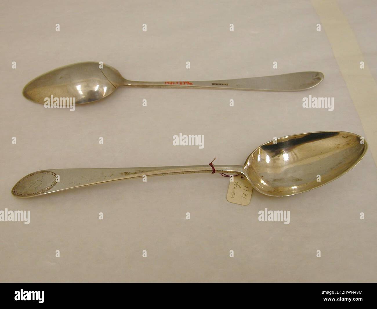 Un paio di cucchiai. Creatore: Isaac Hutton, americano, 1767–1855 Foto Stock