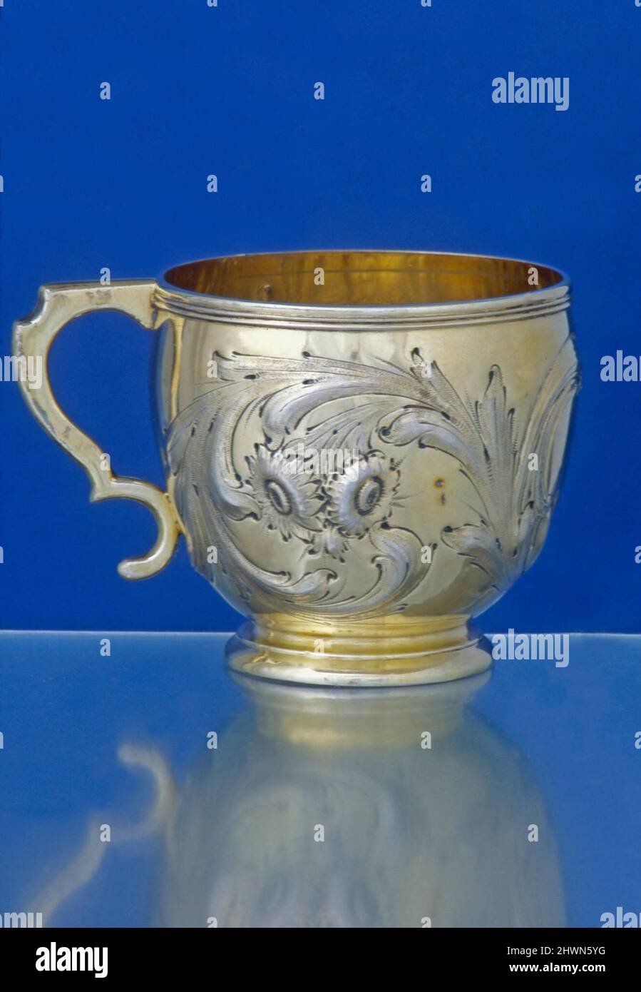 Tazza. Creatore: John Chandler Moore, americano, 1802–1874Retailer: Palla, Tompkins e Nero, attivo ca. 1839 - 1851 Foto Stock