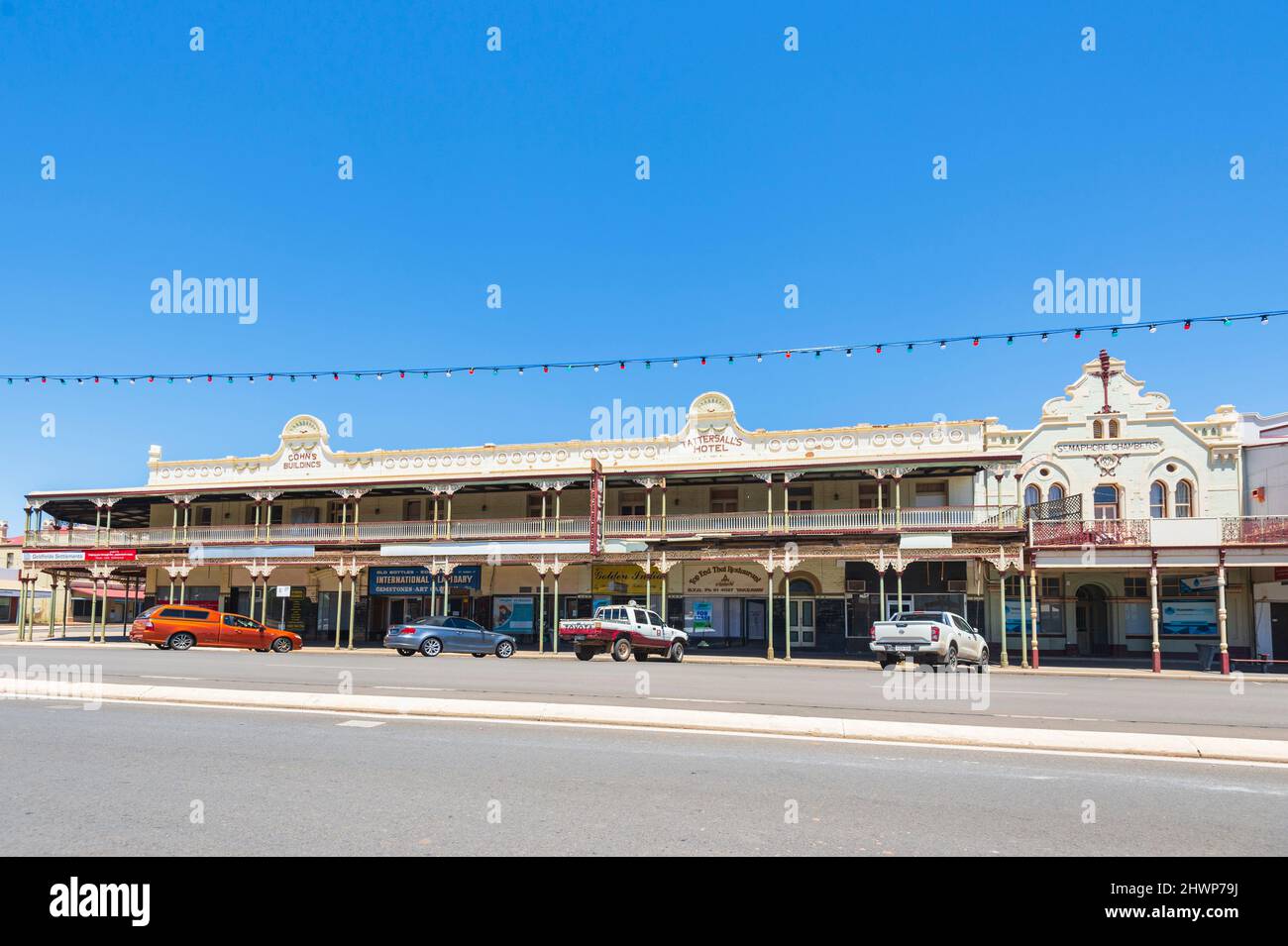 Architettura coloniale del Tattersall's Hotel in Hannan Street, Kalgoorlie strada principale, Australia Occidentale, WA, Australia Foto Stock