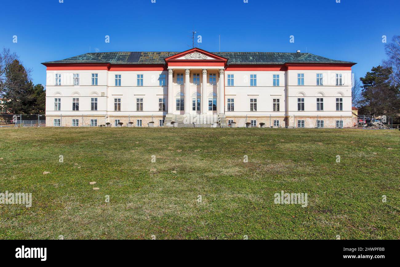 Dolna Krupa - piccolo castello in Slovacchia Foto Stock