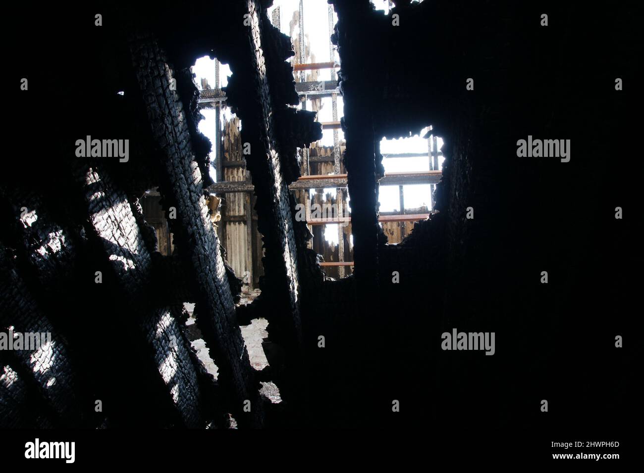 Edifici distrutti dall'invasione russa dell'Ucraina Foto Stock