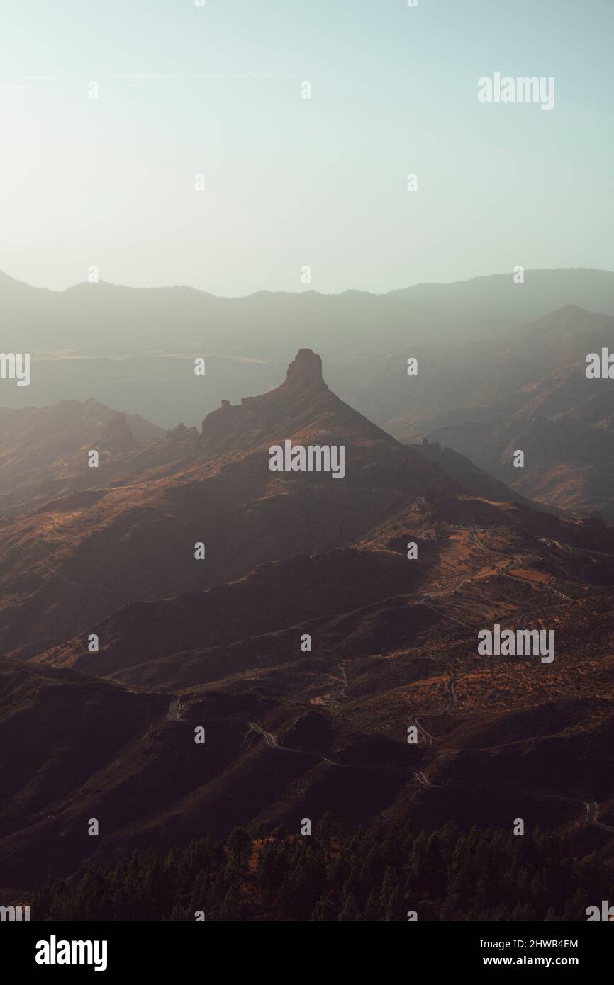 Paesaggio panoramico e Roque Nublo, Grand Canary, Spagna Foto Stock