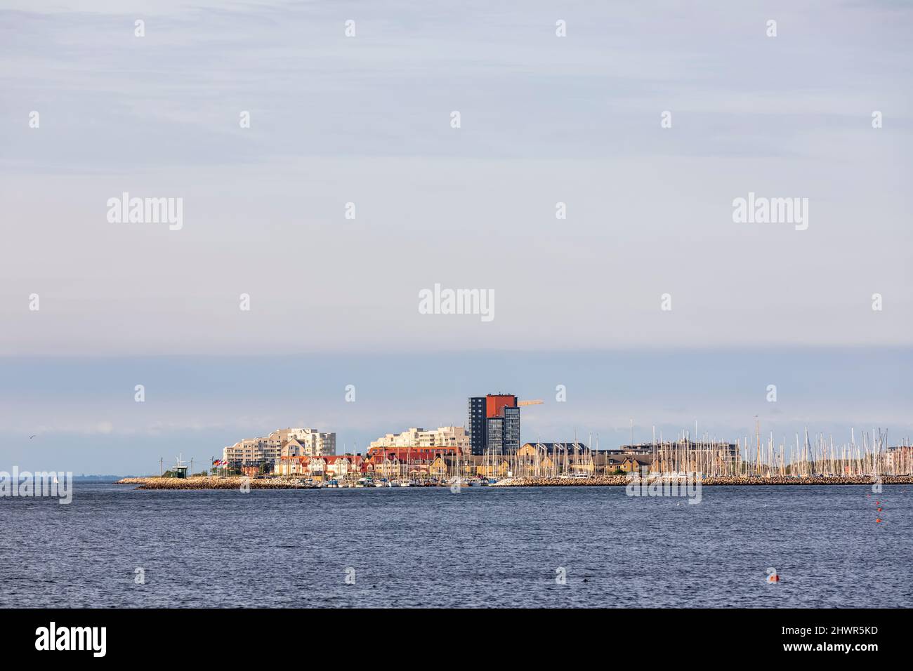 Svezia, Skane County, Malmo, Sky over Limhamn distretto marina Foto Stock